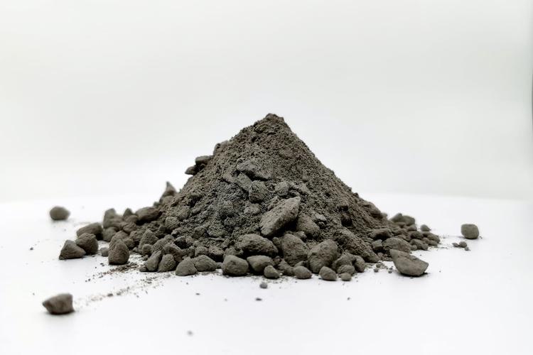 中頻爐采用什么澆注料合適？